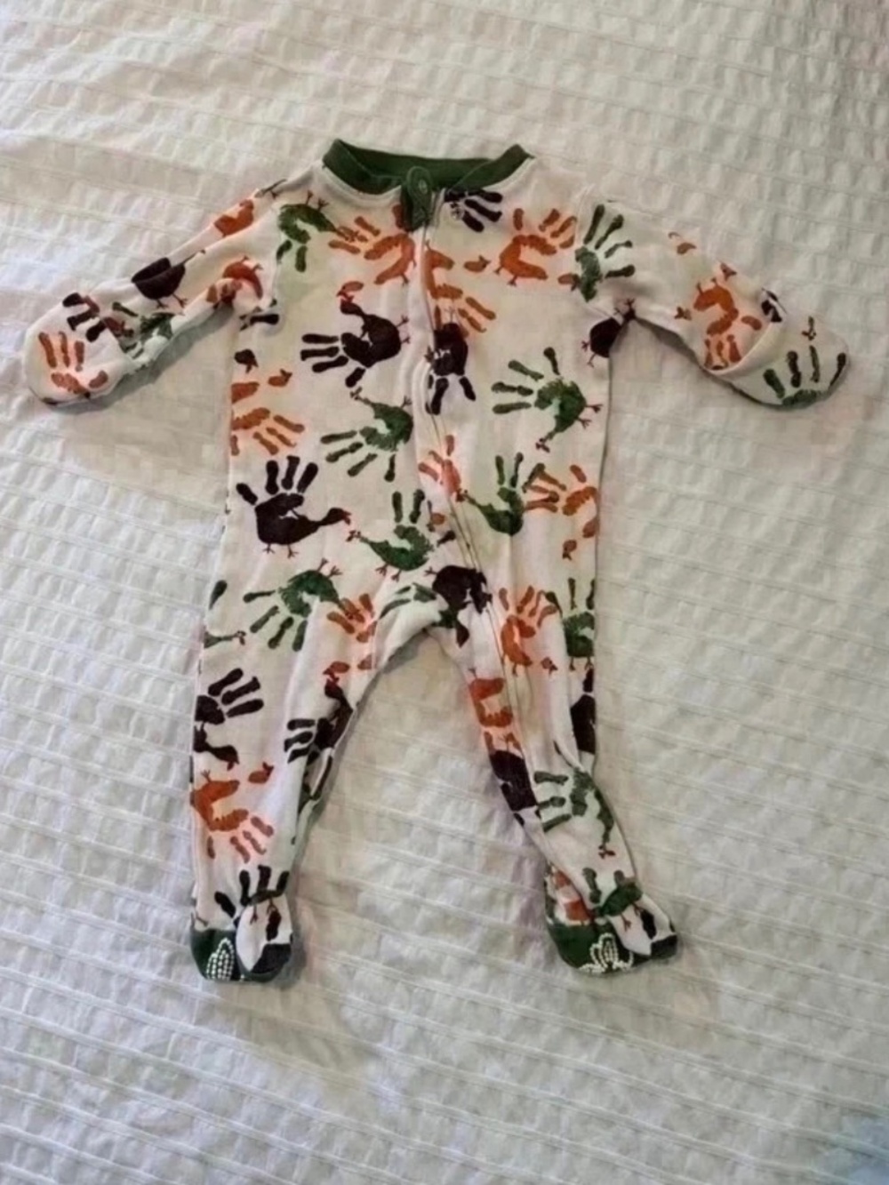 Burt’s Bees Baby Pajamas Size 0-3 | Turkey Handprints